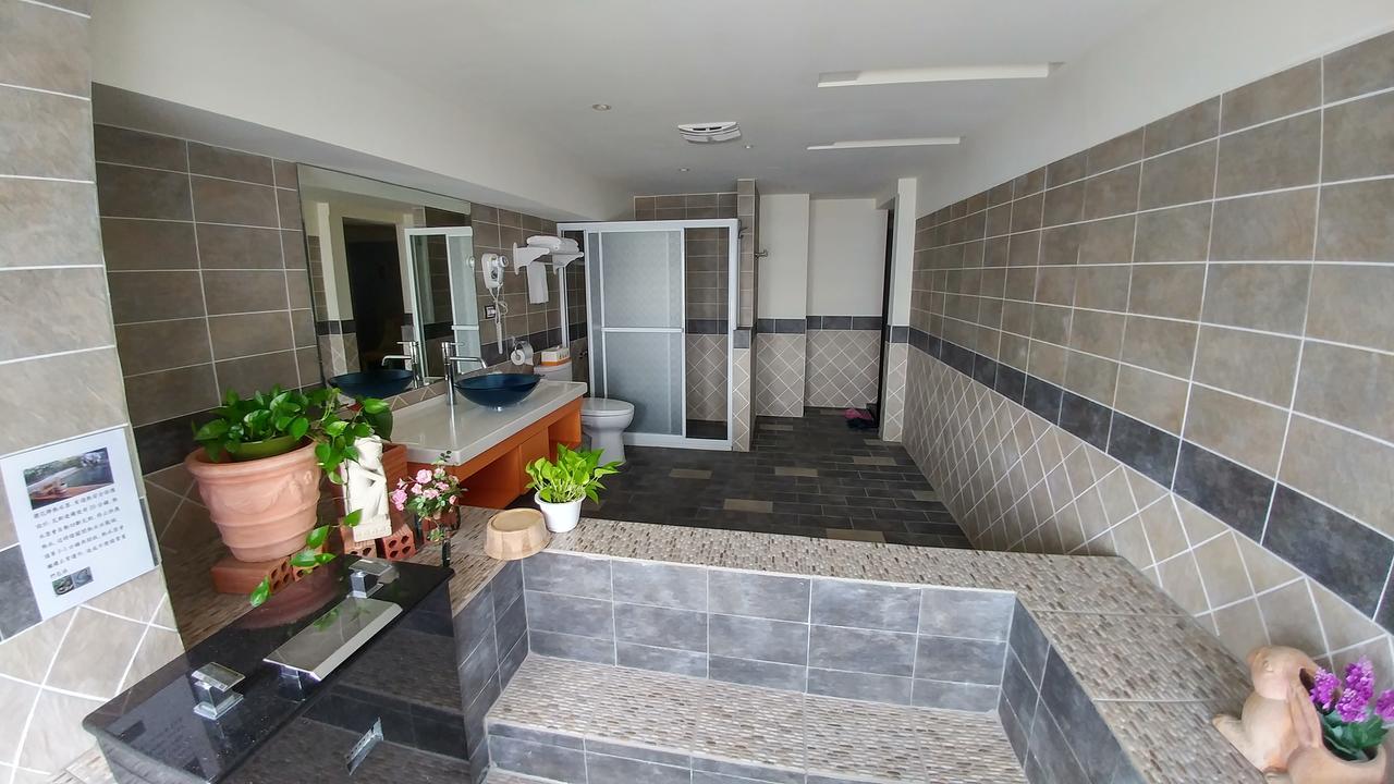 Hotel Left Bank 121 Tainan Zewnętrze zdjęcie